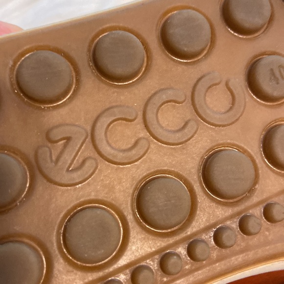 ECCO MAN Shoes size 9 -EU-40 excellent condition see all photos main image 9